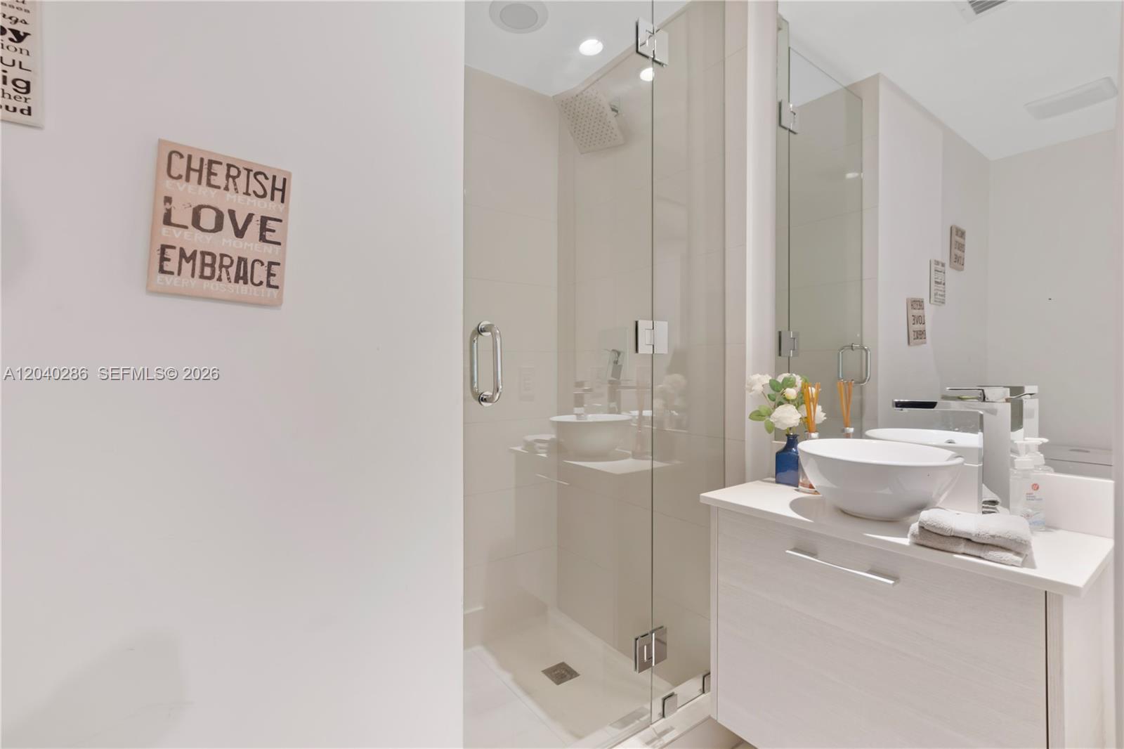 650 Northeast 32nd Street, Unit 703 Miami, FL 33137 - Photo 19 of 27