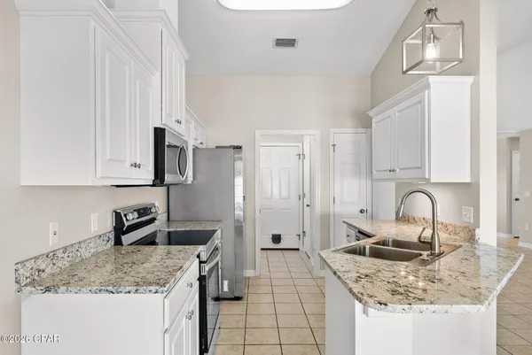 $2,500 | 615 Poinsettia Court, Panama City Beach, FL 32413