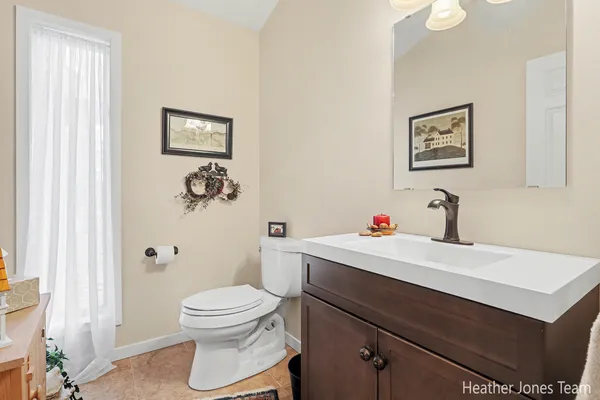 $549,999 | 10288 Hathaway Drive, Greenville, MI 48838