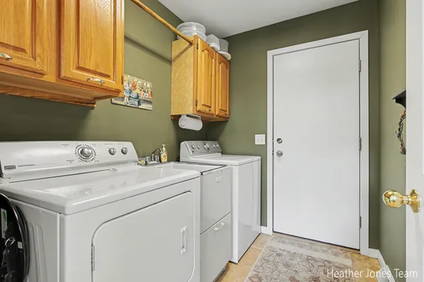 $549,999 | 10288 Hathaway Drive, Greenville, MI 48838