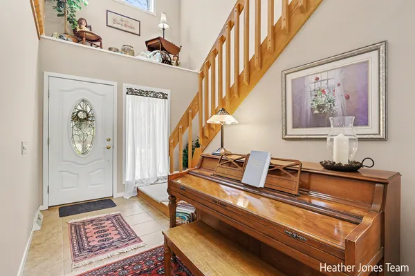 $549,999 | 10288 Hathaway Drive, Greenville, MI 48838