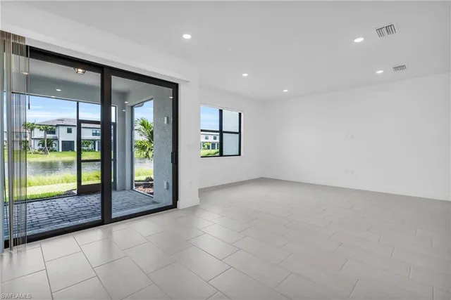 $3,000 | 4259 Sonoma Oaks Circle, Naples, FL 34119