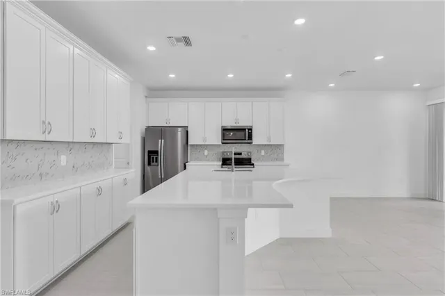 $3,000 | 4259 Sonoma Oaks Circle, Naples, FL 34119