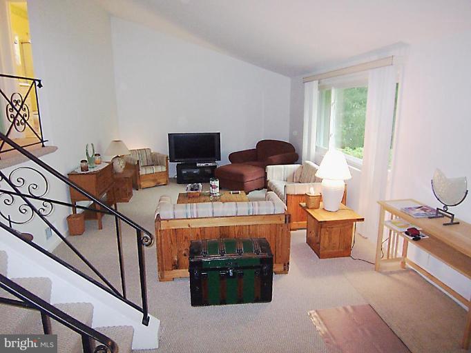 3712 Kenway Street Silver Spring, MD 20906 - Photo 5 of 20 Living Room #2