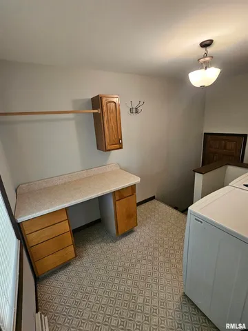 $105,000 | 106 34th Avenue North, Clinton, IA 52732