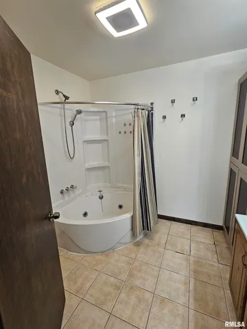 $105,000 | 106 34th Avenue North, Clinton, IA 52732