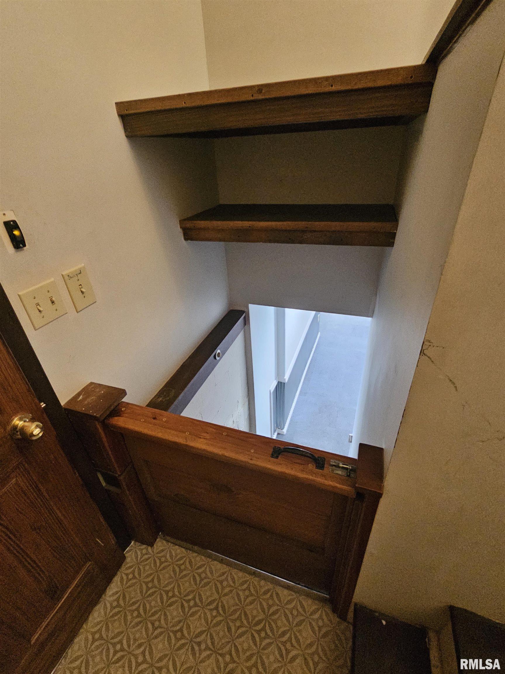 106 34th Avenue North Clinton, IA 52732 - Photo 18 of 31