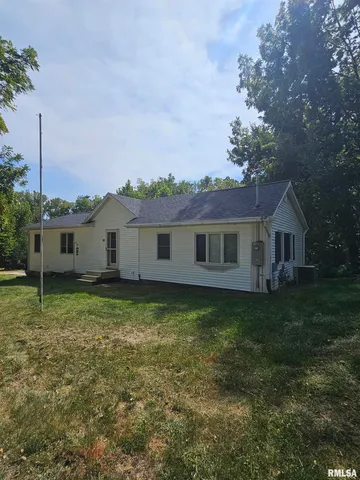 $105,000 | 106 34th Avenue North, Clinton, IA 52732