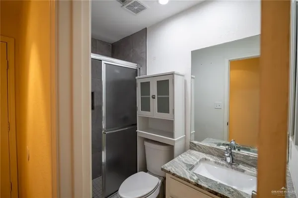 $2,400 | 1901 Duke Avenue, McAllen, TX 78504