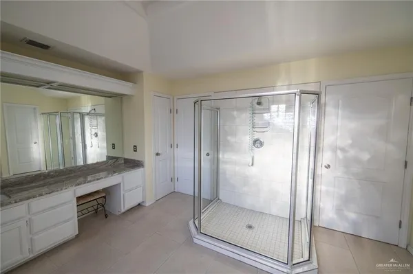 $2,400 | 1901 Duke Avenue, McAllen, TX 78504