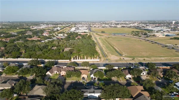 $2,400 | 1901 Duke Avenue, McAllen, TX 78504