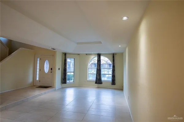 $2,400 | 1901 Duke Avenue, McAllen, TX 78504