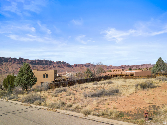 2204 South Arena Roja, Unit 2 Moab, UT 84532 - Photo 3 of 16