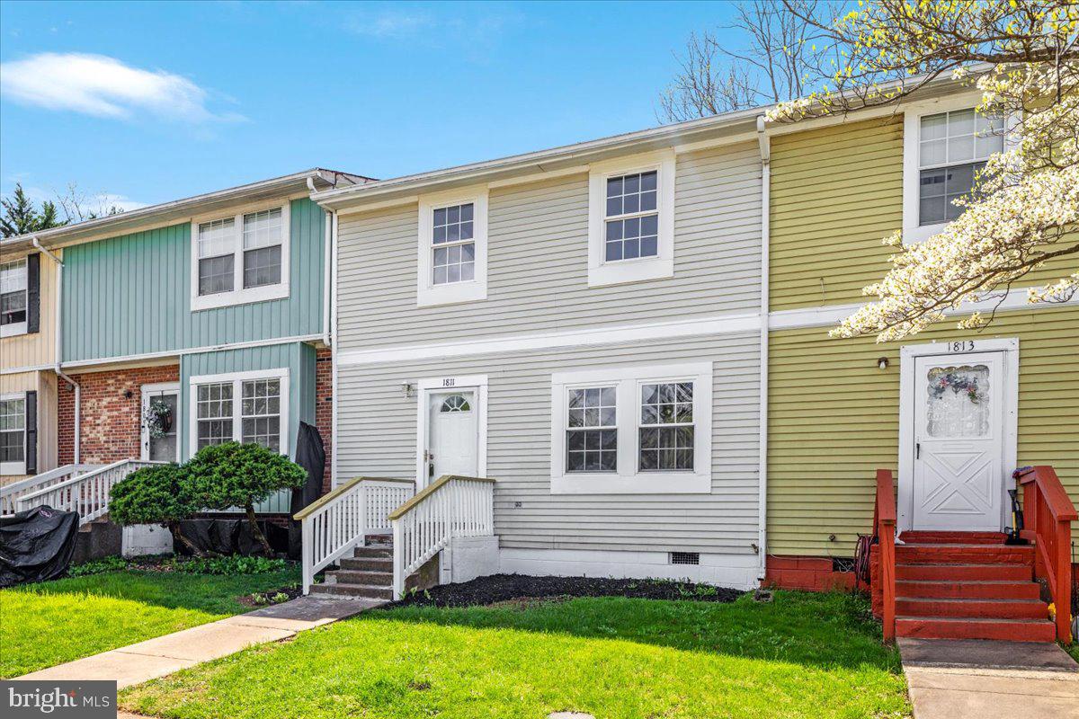 1811 Picadilly Circus Culpeper, VA 22701 - Photo 3 of 16 a view of a house with a yard