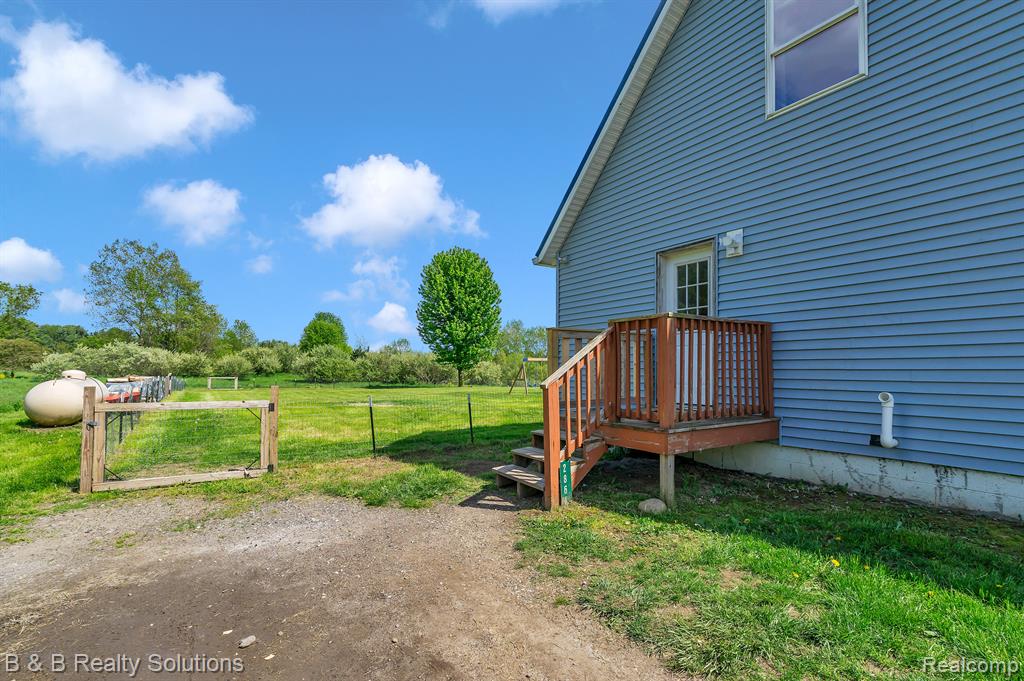 2864 North Blacks Corners Road Imlay City, MI 48444 - Photo 32 of 60 Gallery Image 32