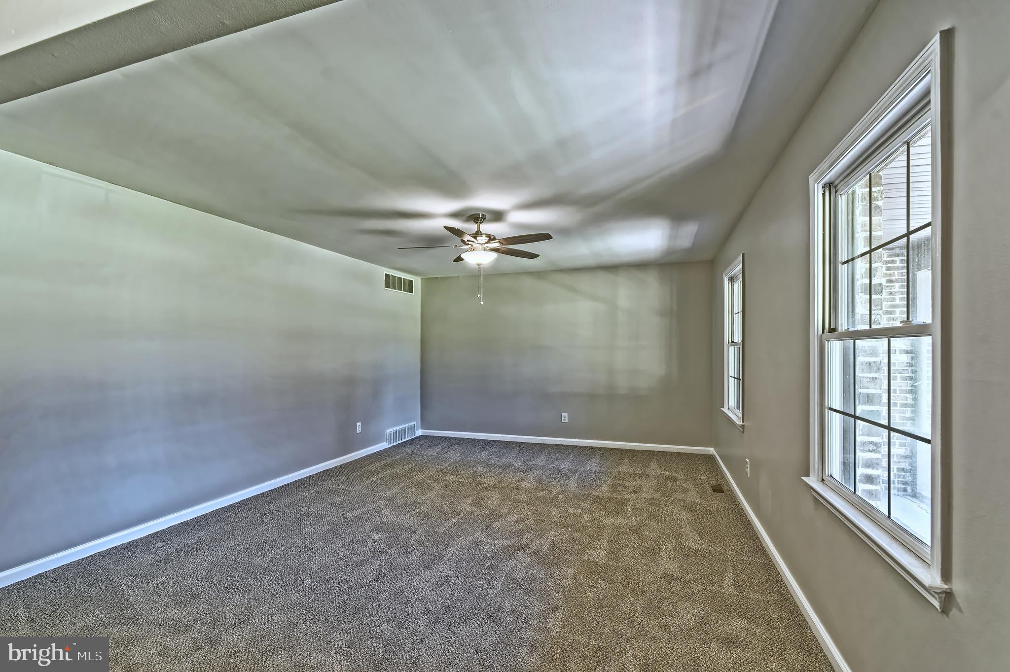 950 East Wheat Road Vineland, NJ 08360 - Photo 4 of 26