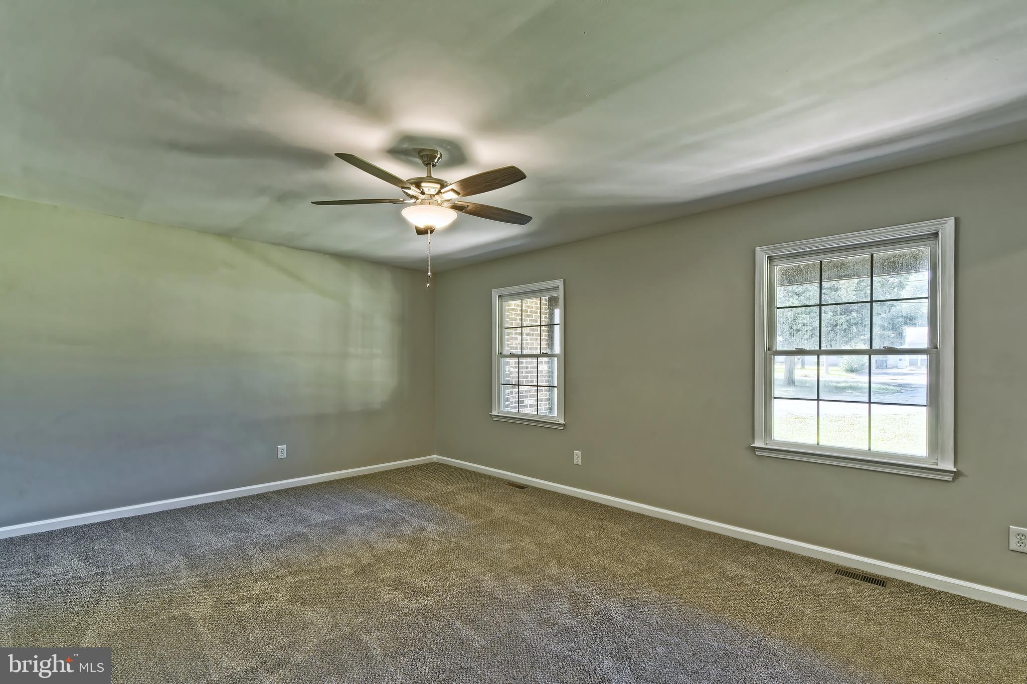 950 East Wheat Road Vineland, NJ 08360 - Photo 5 of 26