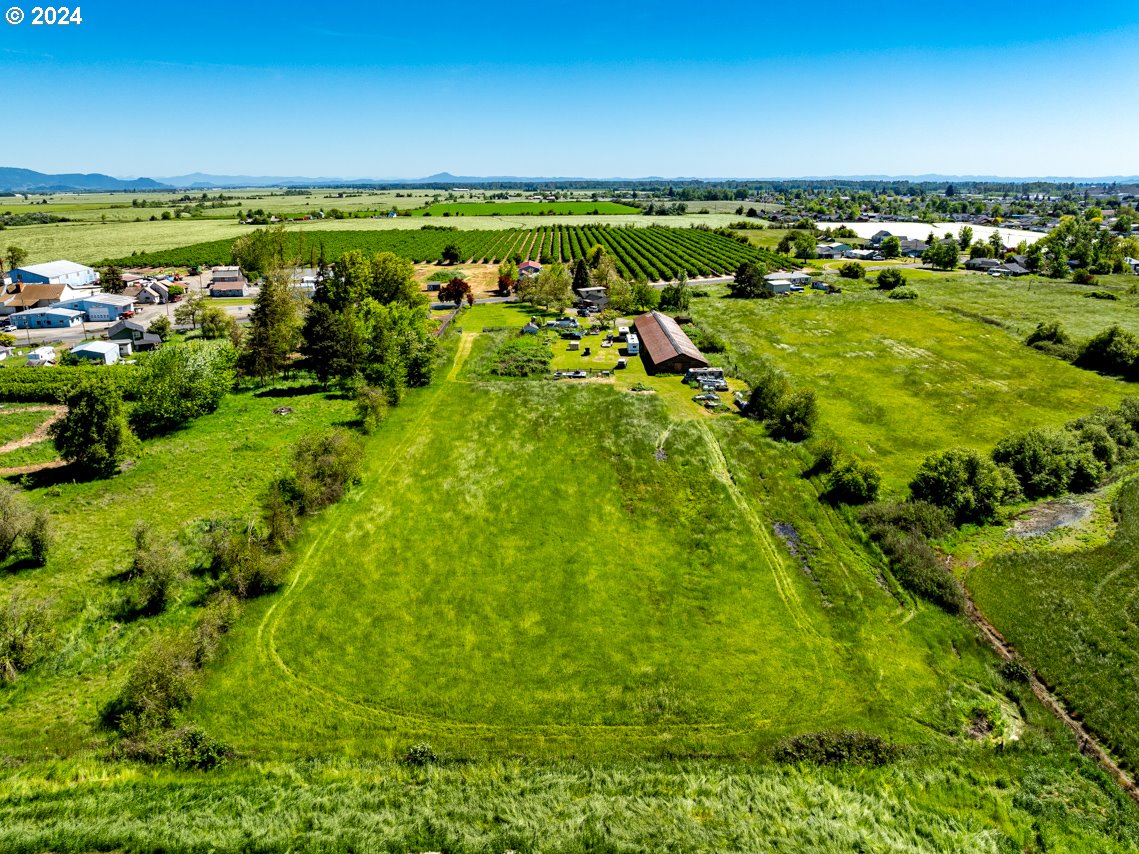 30557 Diamond Hill Road Harrisburg, OR 97446 - Photo 10 of 18 Gallery Image 10