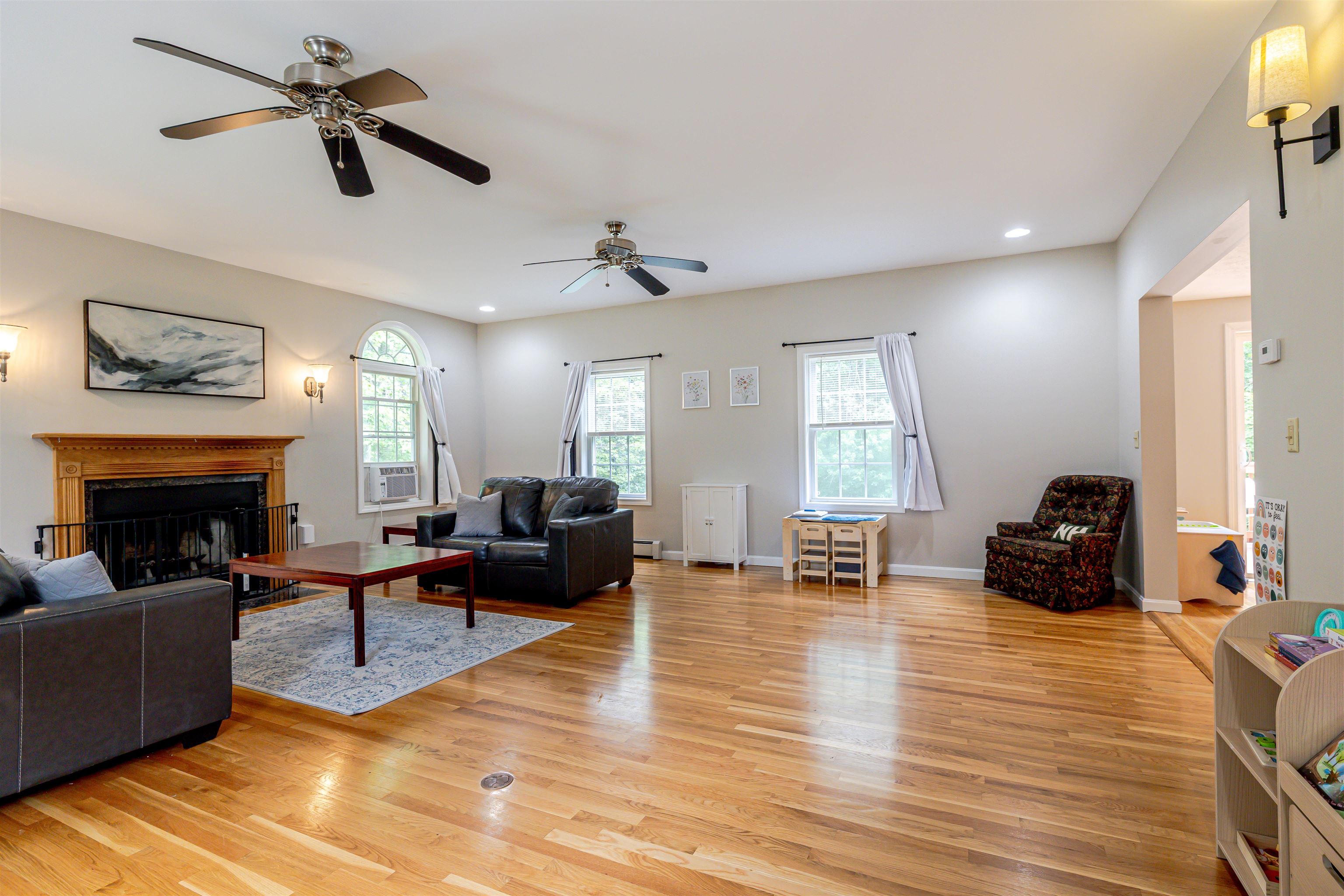 39 Lantern Lane Hooksett, NH 03106 - Photo 10 of 60