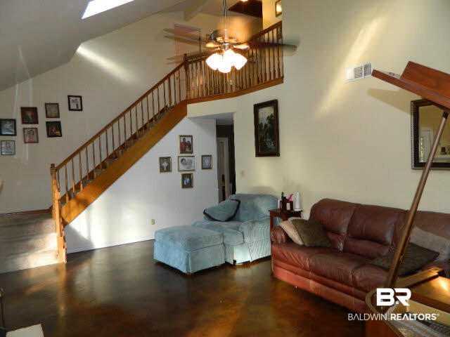 Great Room Stair Vie