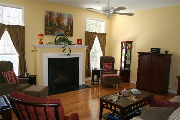 68 Scenic Road Westfield, MA 01085 - Photo 3 of 30