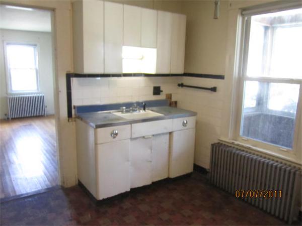 277 Main Street Clinton, MA 01510 - Photo 5 of 19 Gallery Image 5