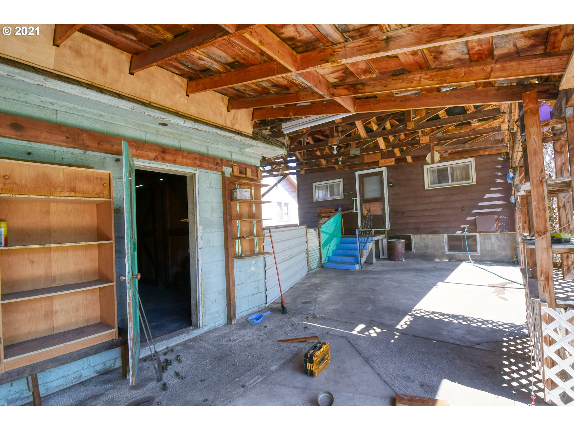 327 Southwest 15th Street Pendleton, OR 97801 - Photo 20 of 24