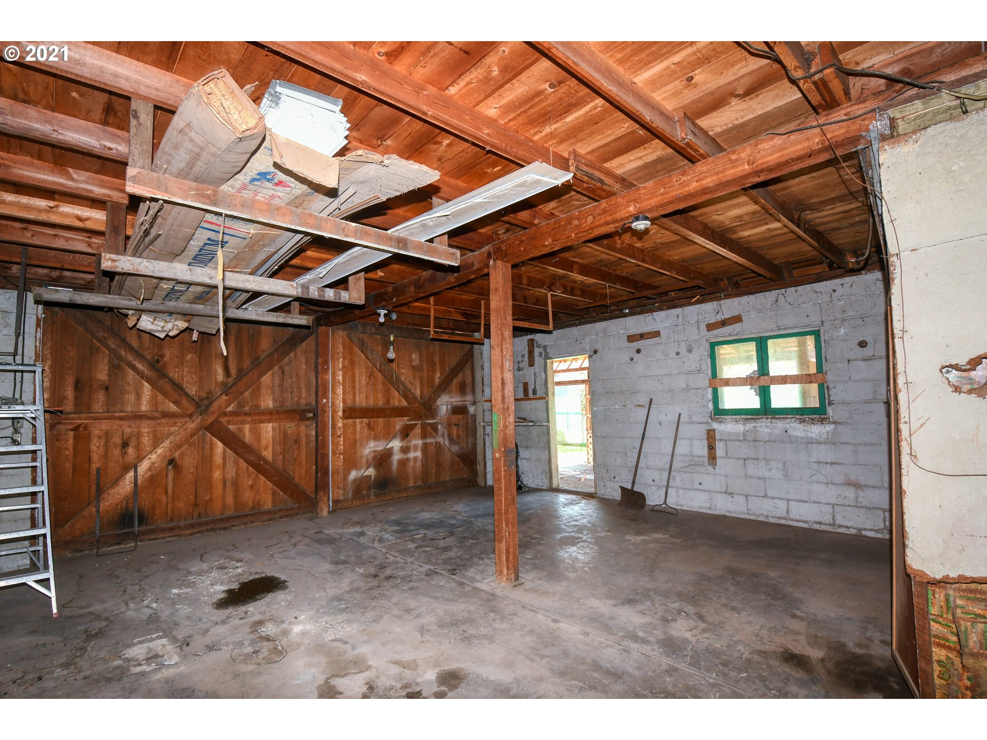 327 Southwest 15th Street Pendleton, OR 97801 - Photo 22 of 24
