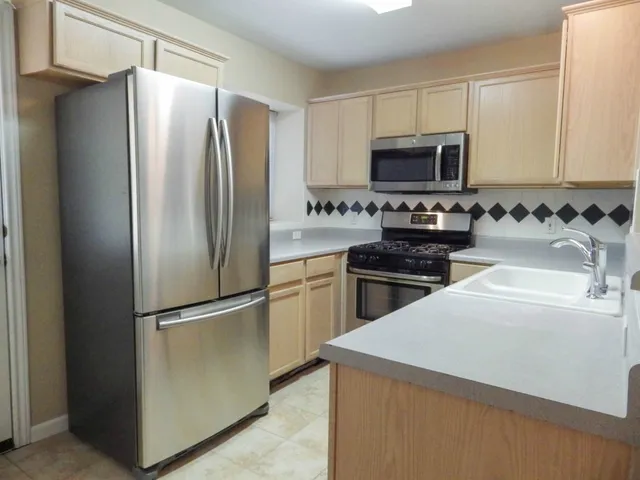 $1,400 | 11901 Swearingen Drive, Unit 104, Austin, TX 78758