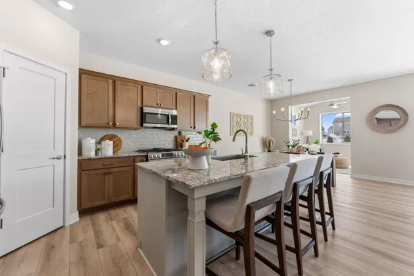 $499,000 | 17718 Everest Avenue, Lakeville, MN 55024
