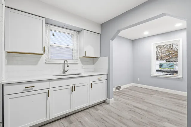 $1,600 | 1541 Washington Avenue, Lincoln Park, MI 48146