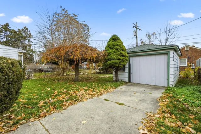 $1,600 | 1541 Washington Avenue, Lincoln Park, MI 48146