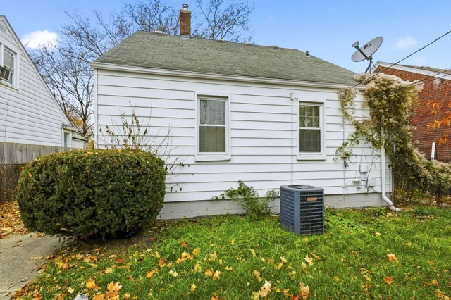 $1,600 | 1541 Washington Avenue, Lincoln Park, MI 48146