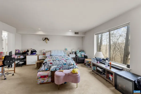 $299,999 | 1250 Clifden Green, Charlottesville, VA 22901