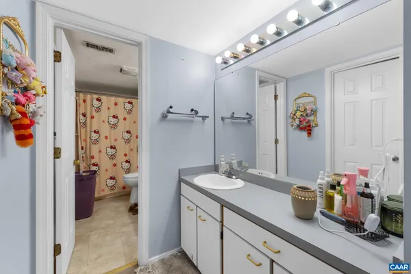 $299,999 | 1250 Clifden Green, Charlottesville, VA 22901