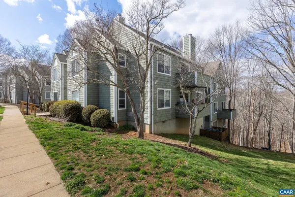 $299,999 | 1250 Clifden Green, Charlottesville, VA 22901