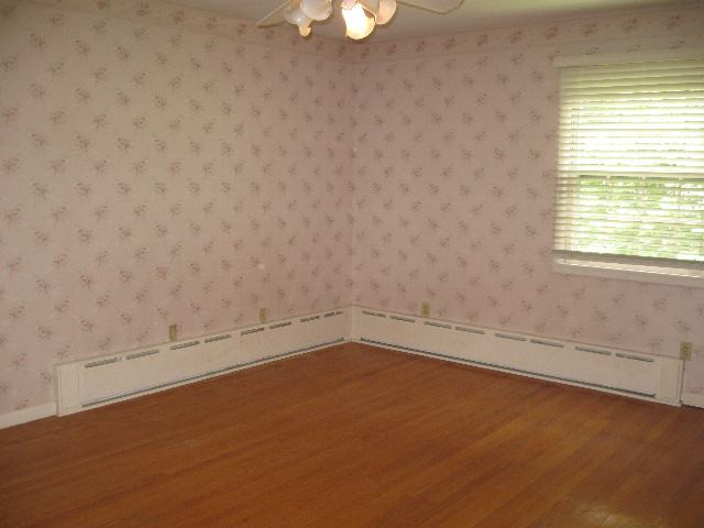 37 Thorndale Road Bethlehem, NY 12159 - Photo 8 of 10 Photo 8