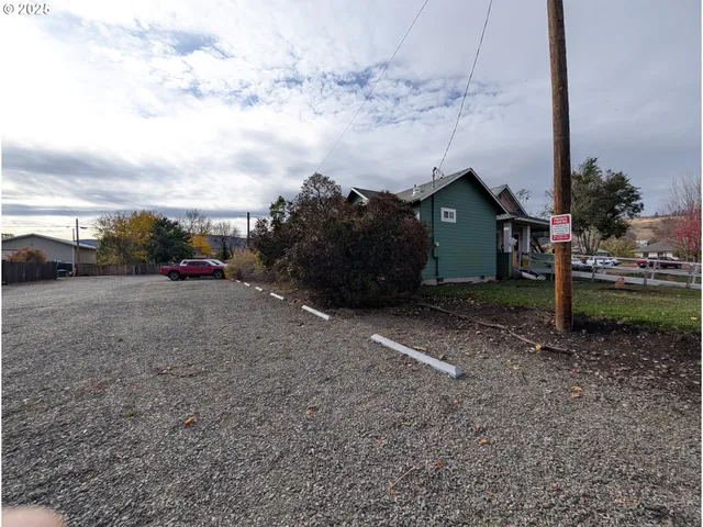 $245,000 | 1408 T Avenue, La Grande, OR 97850