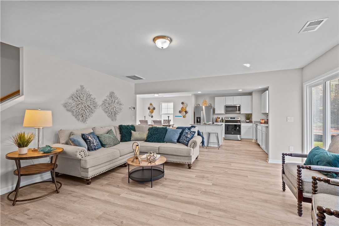 240 Wimbledon Way Seneca, SC 29678 - Photo 12 of 32 Gallery Image 12