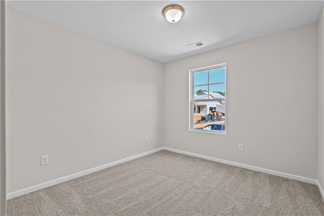 240 Wimbledon Way Seneca, SC 29678 - Photo 26 of 32 Gallery Image 26