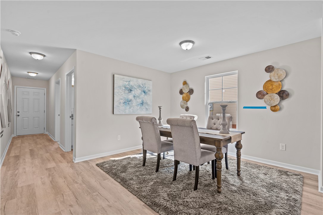 240 Wimbledon Way Seneca, SC 29678 - Photo 8 of 32 Gallery Image 8
