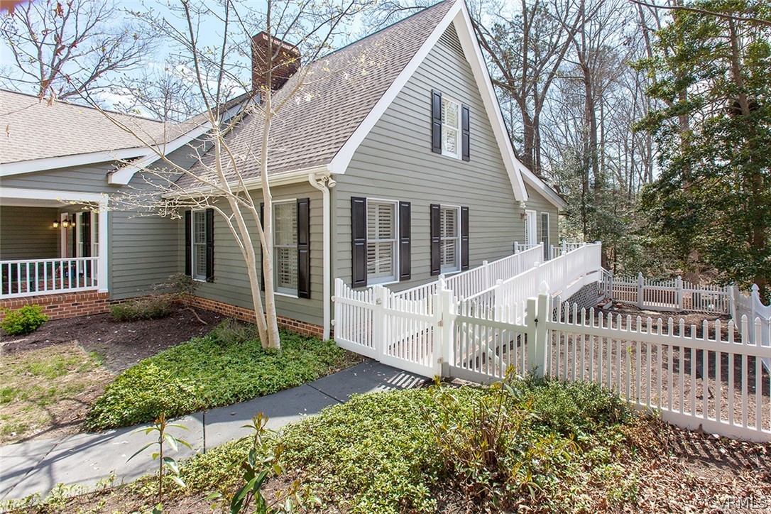110 Huntercombe Williamsburg, VA 23188 - Photo 2 of 24