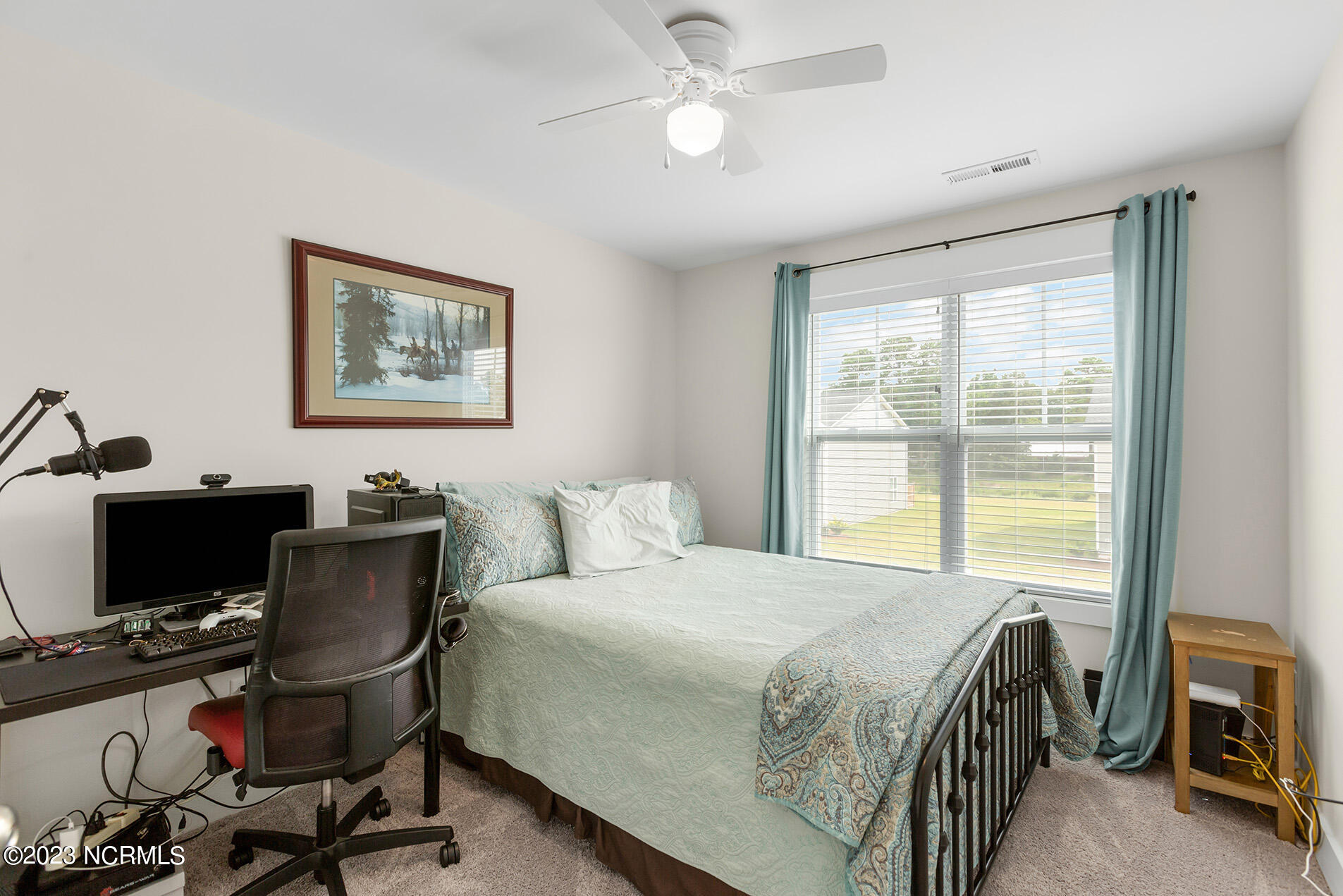 33 Aspen Road Hampstead, NC 28443 - Photo 22 of 30 Aspen33-11brshaneL33A3934-CR2