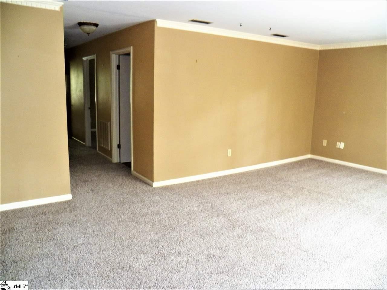 105 Trafalgar Road Greenville, SC 29617 - Photo 6 of 34 Gallery Image 6