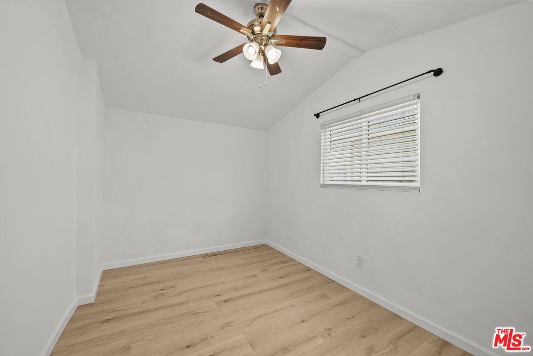 7853 Bothwell Road Reseda, CA 91335 - Photo 28 of 46 Gallery Image 28
