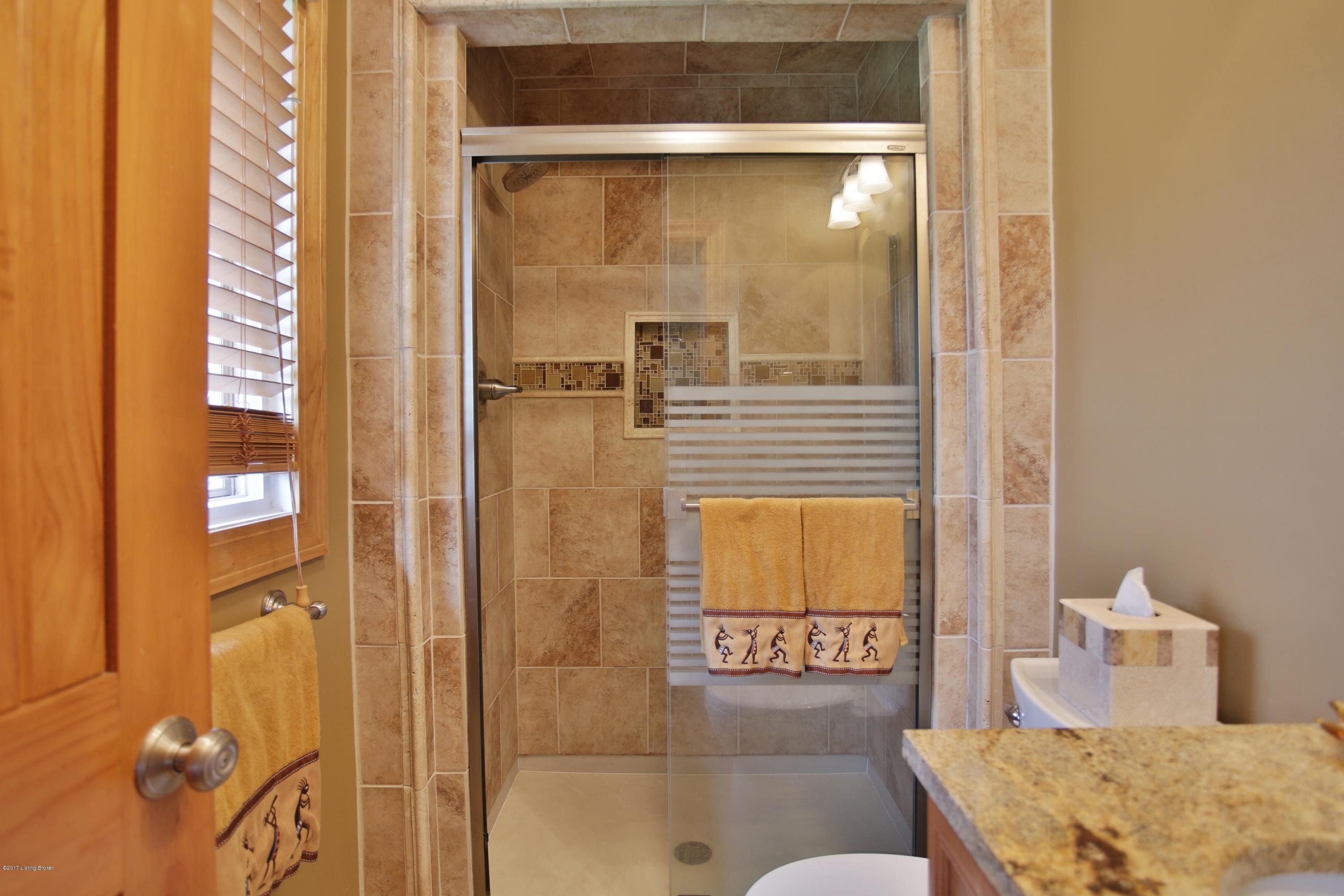 6400 Chenoweth Run Road Louisville, KY 40299 - Photo 28 of 53 30