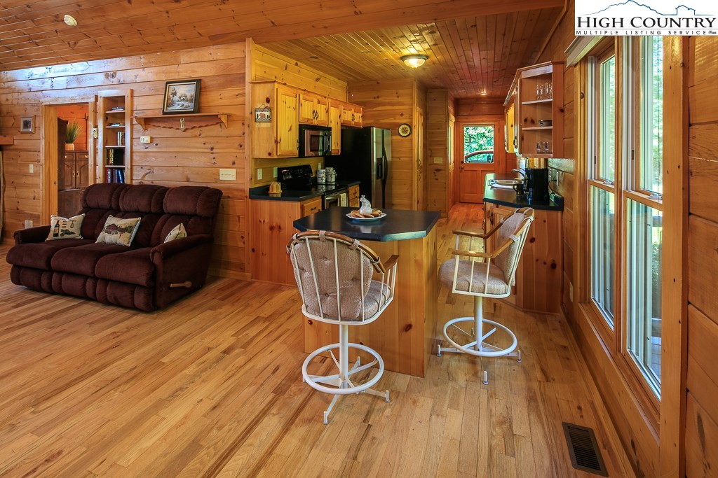 2306 Buck Mountain Road Purlear, NC 28665 - Photo 17 of 49