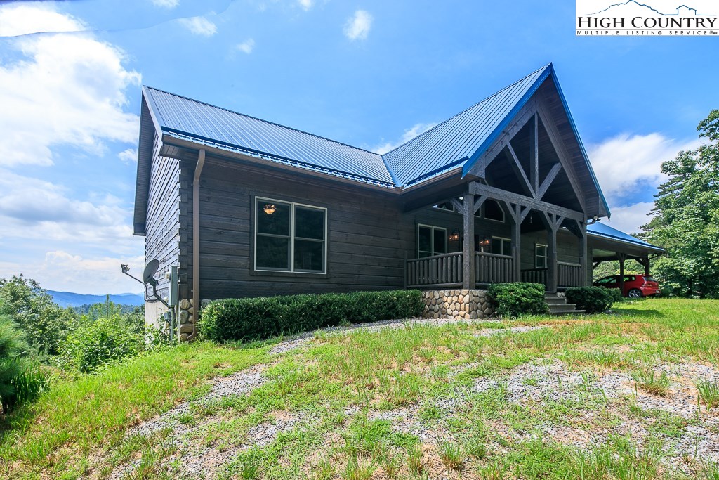 2306 Buck Mountain Road Purlear, NC 28665 - Photo 42 of 49