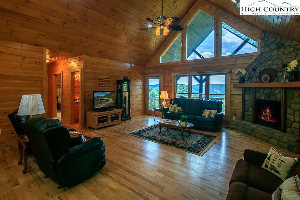 2306 Buck Mountain Road Purlear, NC 28665 - Photo 10 of 49