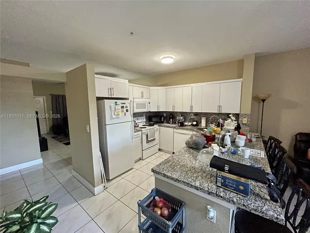 $349,000 | 6940 Northwest 179th Street, Unit 3087, Hialeah, FL 33015